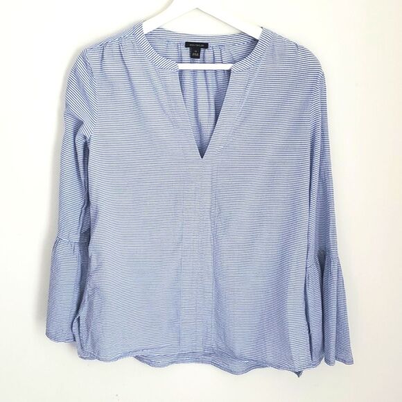Ann Taylor Textured Stripe Bell Sleeve Top Size XS - Picture 1 of 3